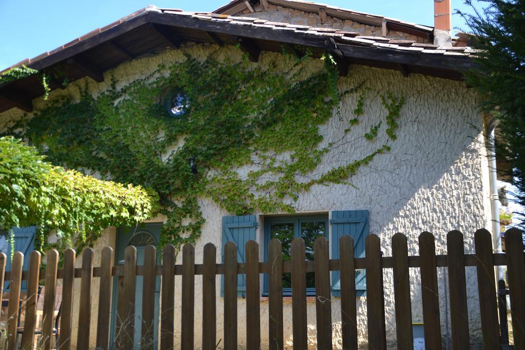 Gite Au Lac Du Gouyre Puygaillard-de-Quercy エクステリア 写真