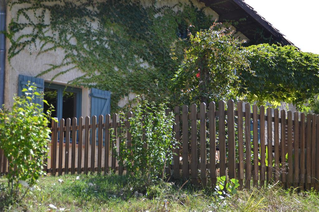 Gite Au Lac Du Gouyre Puygaillard-de-Quercy エクステリア 写真