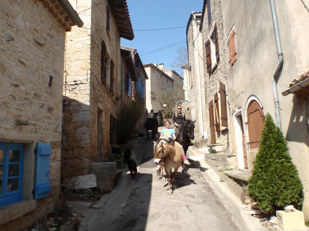 Gite Au Lac Du Gouyre Puygaillard-de-Quercy エクステリア 写真