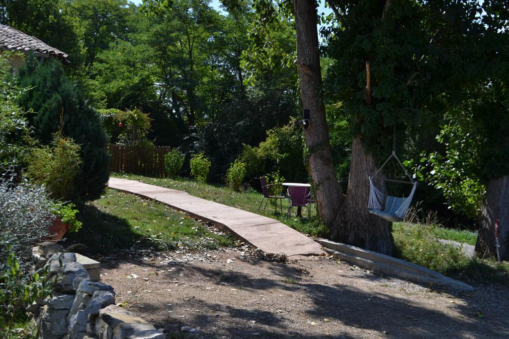 Gite Au Lac Du Gouyre Puygaillard-de-Quercy エクステリア 写真