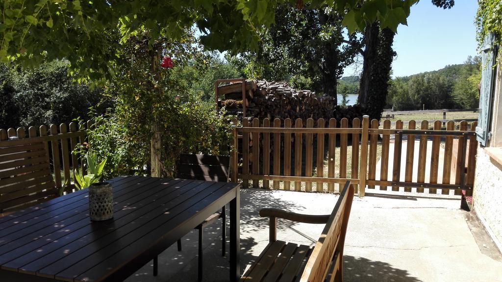 Gite Au Lac Du Gouyre Puygaillard-de-Quercy エクステリア 写真